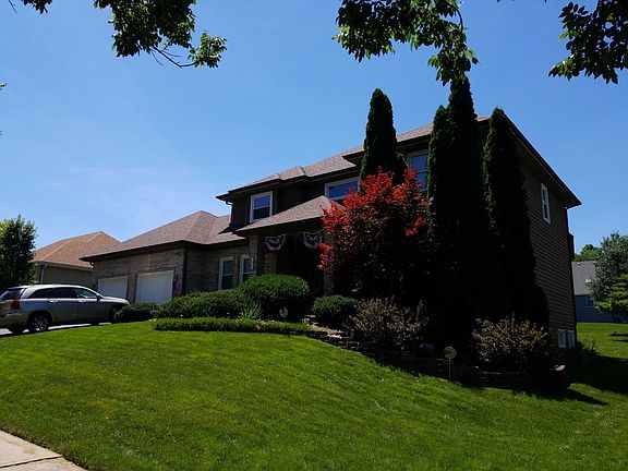 3rd image of 1040 Cherrywood Ln