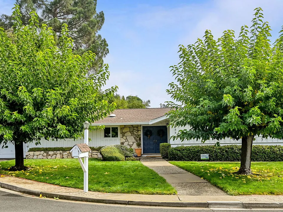 1288 Candy Ct