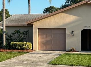 11133 126th Ave #B, Largo, FL 33778