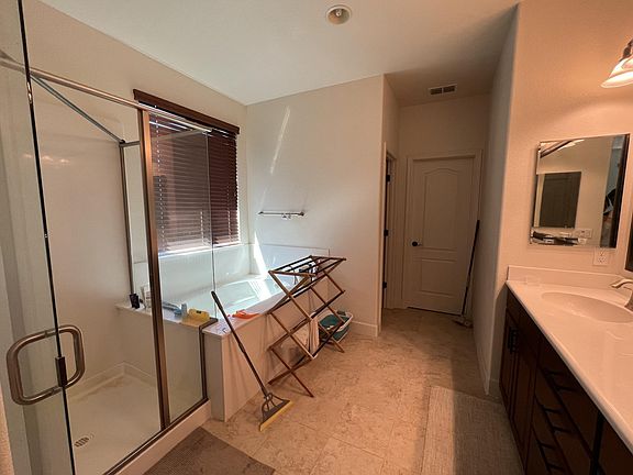 5th image of 1425 Shore Dr