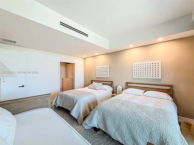 350 Ocean Dr #305N — Photo 22