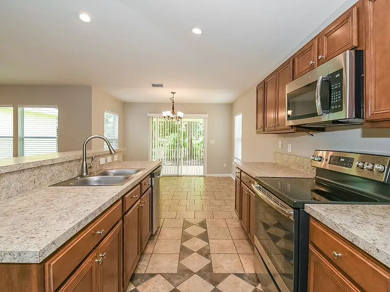 12616 Pine Marsh Way — Photo 7