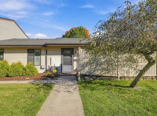 6505 Hill Rise Dr, Fort Wayne, IN 46804