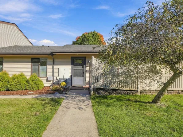 6505 Hill Rise Dr, Fort Wayne, IN 46804