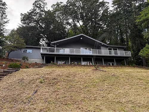 7885 NW Ridgewood Dr Photo 1