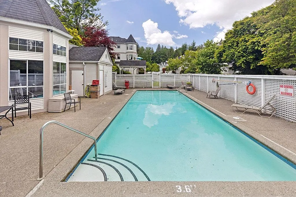 3 bed, 1728 sqft, $3,750 — Photo 4
