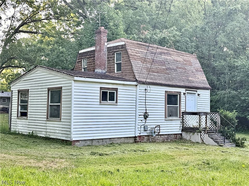 1st image of 3275 Crestview Ave SE