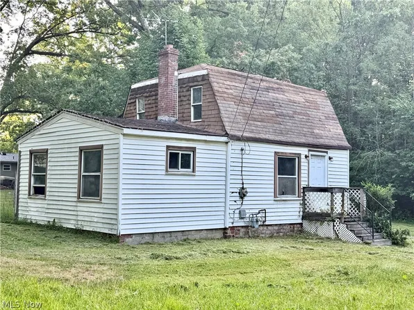 3275 Crestview Ave SE, Warren, OH 44484