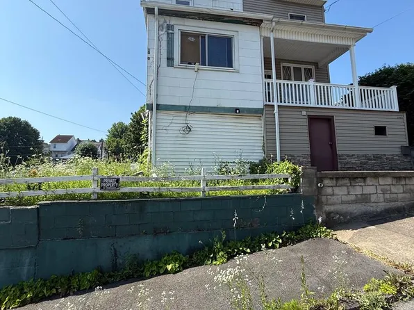 1000 W Mulberry St, Coal Township, PA 17866