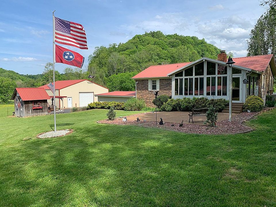 2nd image of 2831 Robert Skelley Rd