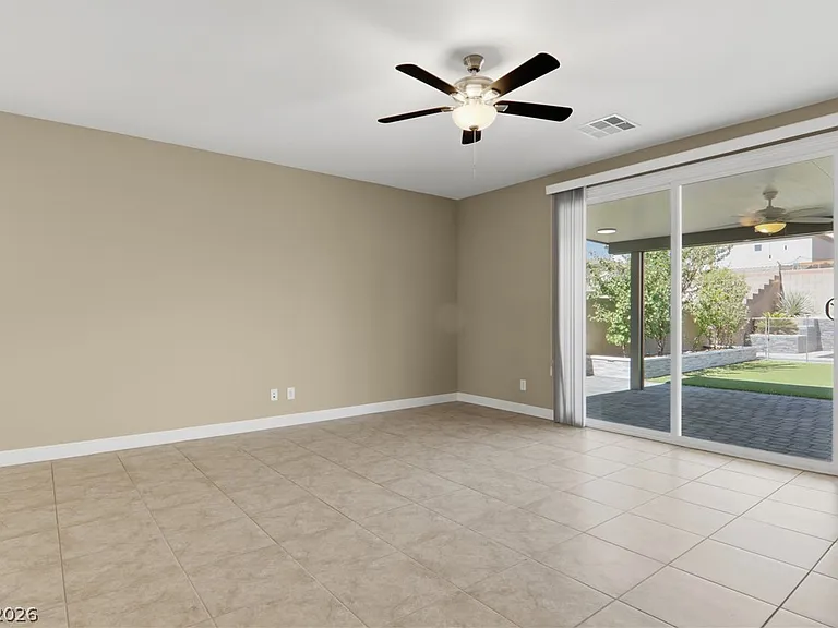 4627 Chestnut Tiger St — Photo 16