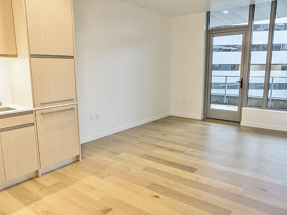 3rd image of 1808 Minor Ave #702