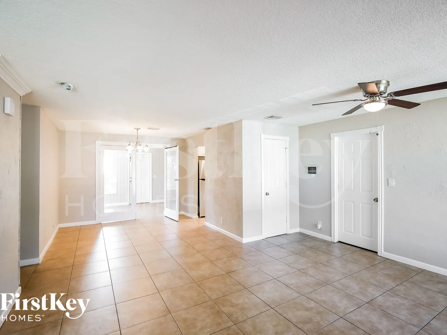 4 bed, 2.0 bath, 1593 sqft, $3,695 — Photo 2