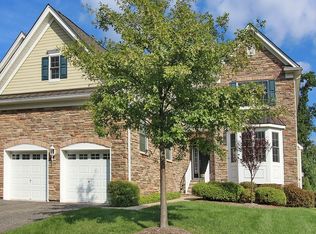 16 Donlavage Way #96, West Orange, NJ 07052