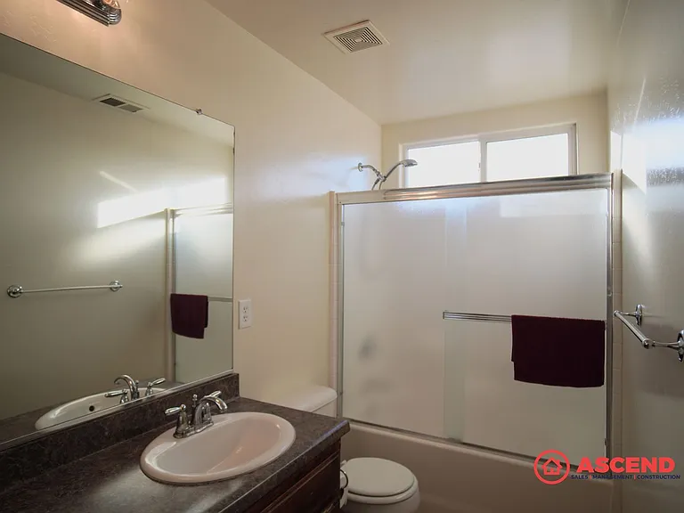 301 Alysheba Dr — Photo 24