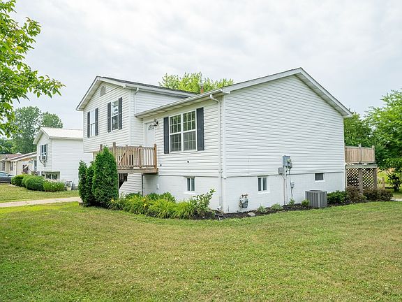 3rd image of 10304 N Park Dr