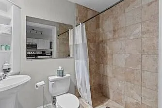 21 N Front St #2D2 — Photo 15