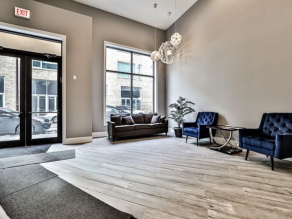 2nd image of 680 N Milwaukee Ave #605