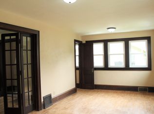 1109 N Clark St, Appleton, WI 54911