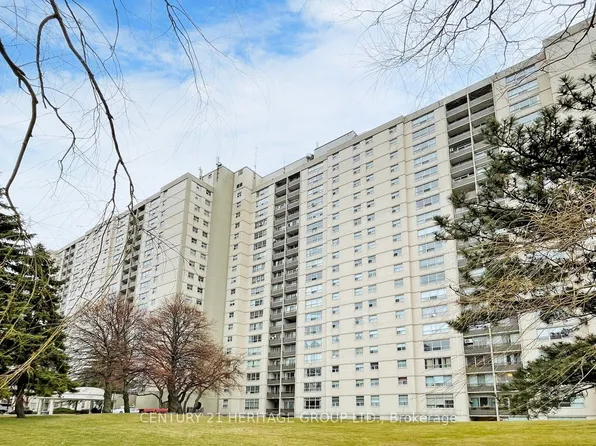 5 Parkway Forest Dr #409, Toronto, ON M2J 1L2