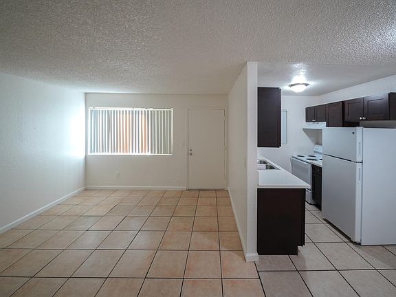 5th image of 3119 Valle Ave APT 6