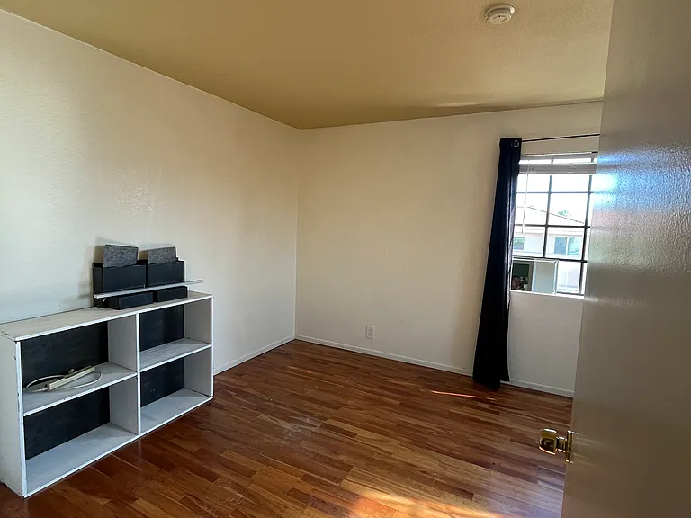 15946 Vanowen St #207 — Photo 14