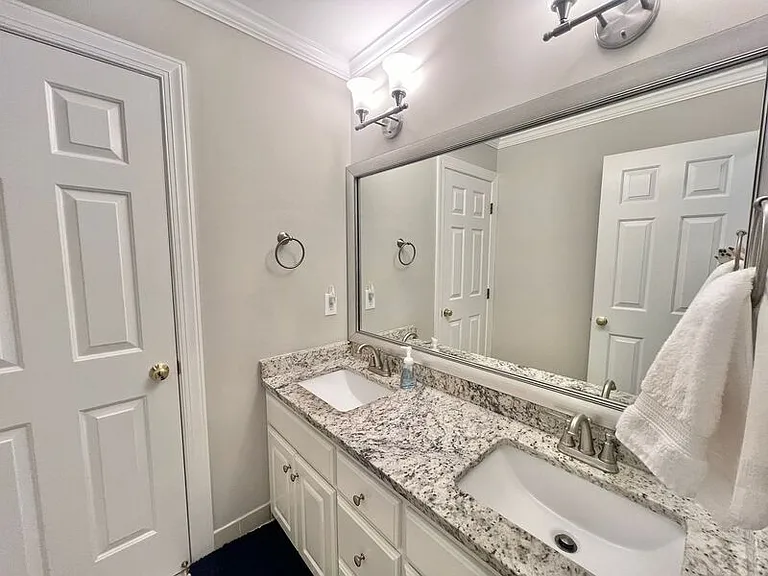 9105 Kirkhill Dr — Photo 24