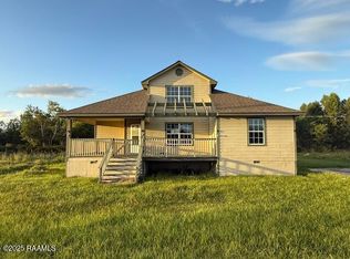 326 Country Village Dr, Raceland, LA 70394