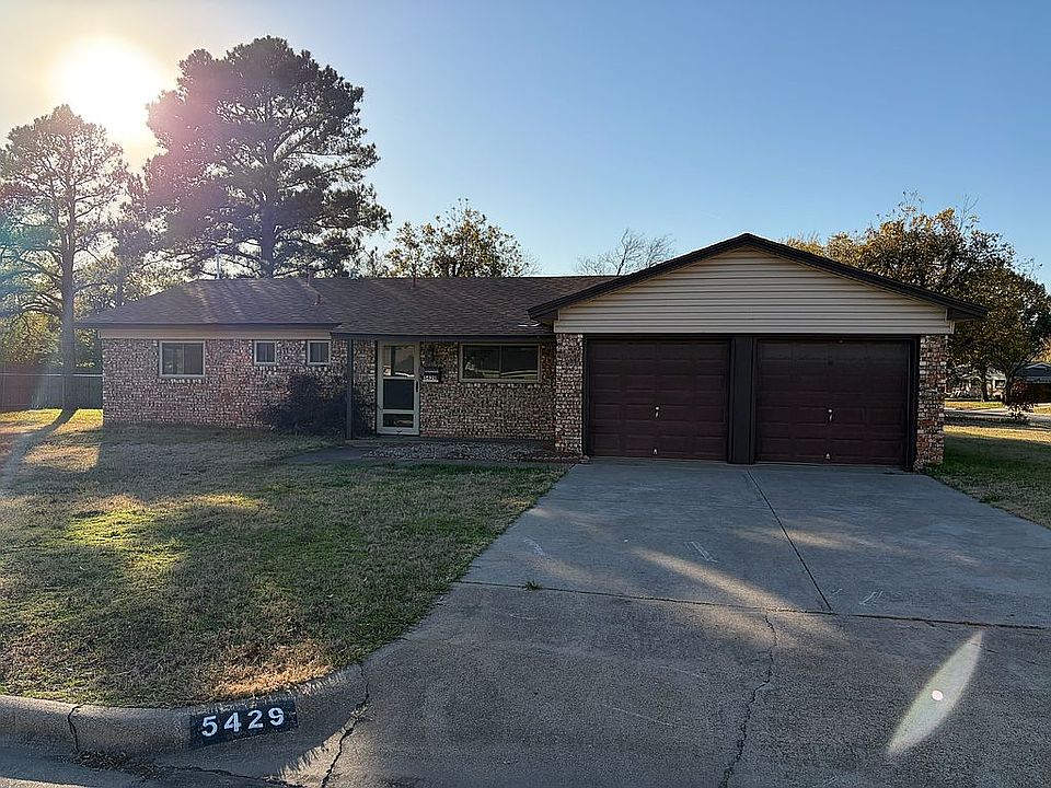 1st image of 5429 Roberta Dr