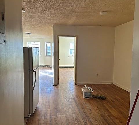 4th image of 1388 Bristow St APT 3