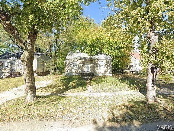 4th image of 5529 Adelaide Pl