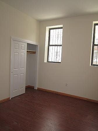 2nd image of 41 De Sales Pl #3