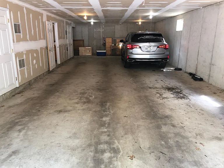 Oversized 4-Car Garage