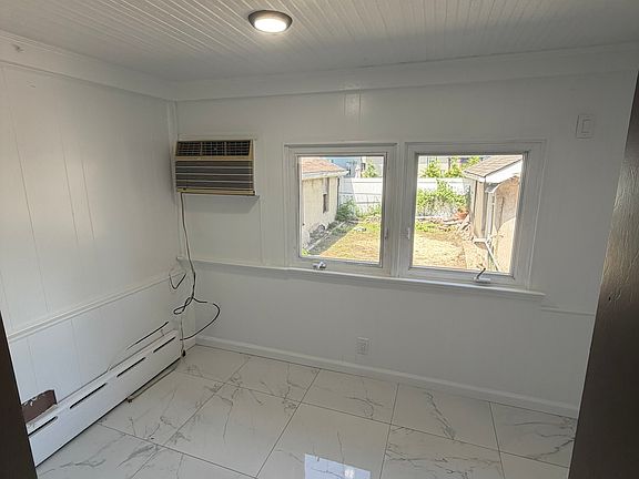3rd image of 270 Born St #1