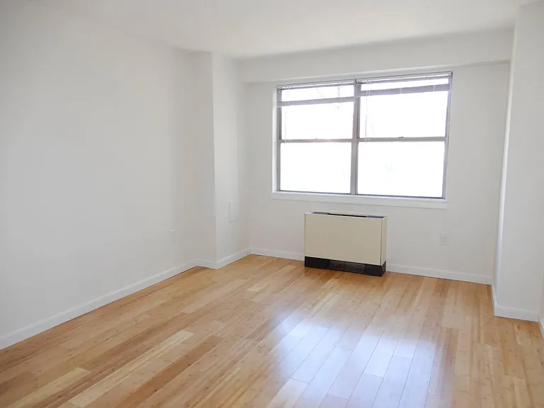 9 Hawthorne Pl #6J — Photo 8