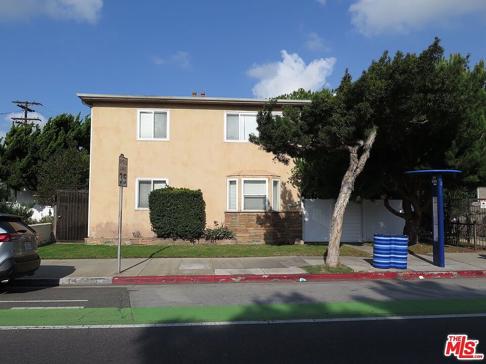 1st image of 2221 Ocean Park Blvd #6