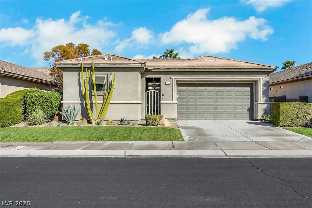 3 bed, 3.0 bath, 1905 sqft, $3,000 — Photo 1