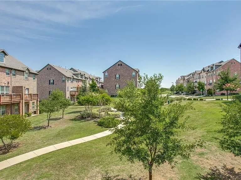 1531 Biltmore Ln — Photo 23