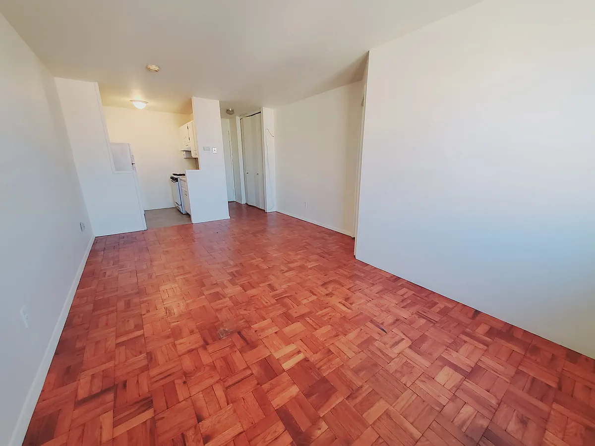 Building Photo - 140 Grove St #6