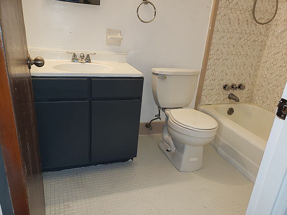 Hall, full bathroom