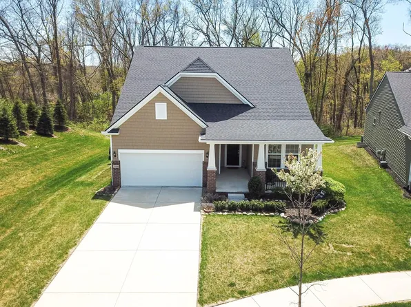 1068 Spring Trail Ct, Brighton, MI 48116