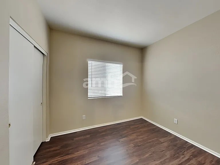 15640 W Magnolia St — Photo 11