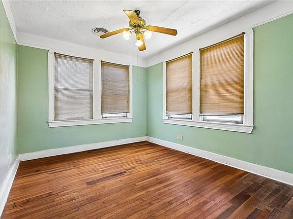 4th image of 1413 Shirley Dr
