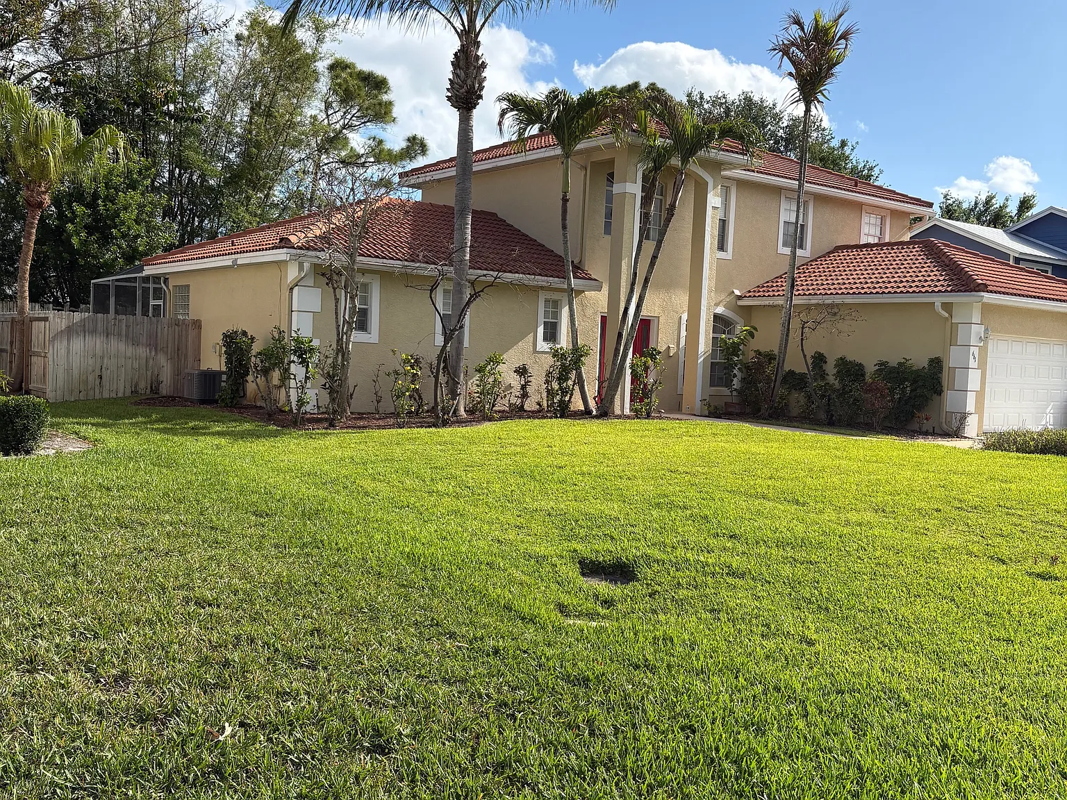 4 bed, 3.5 bath, 2816 sqft, $4,500 — Photo 2