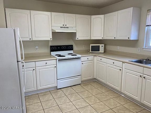 4th image of 316 Hillsdale Dr