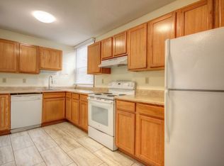 Introducing your New Home: Comfort and Convenience Await!, Champaign, IL 61821