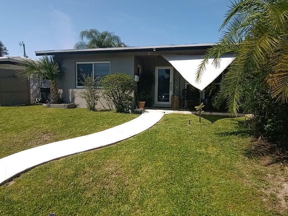 1st image of 2021 NE 51st Ct