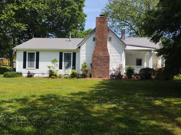 113 N Varnell Rd, Tunnel Hill, GA 30755