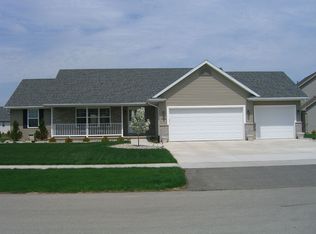 4316 E Appleseed Dr, Appleton, WI 54913