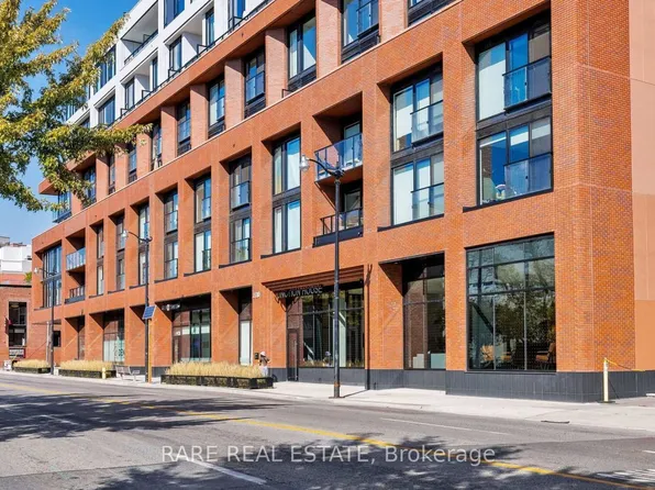 2720 Dundas St W #317, Toronto, ON M6P 1Y2